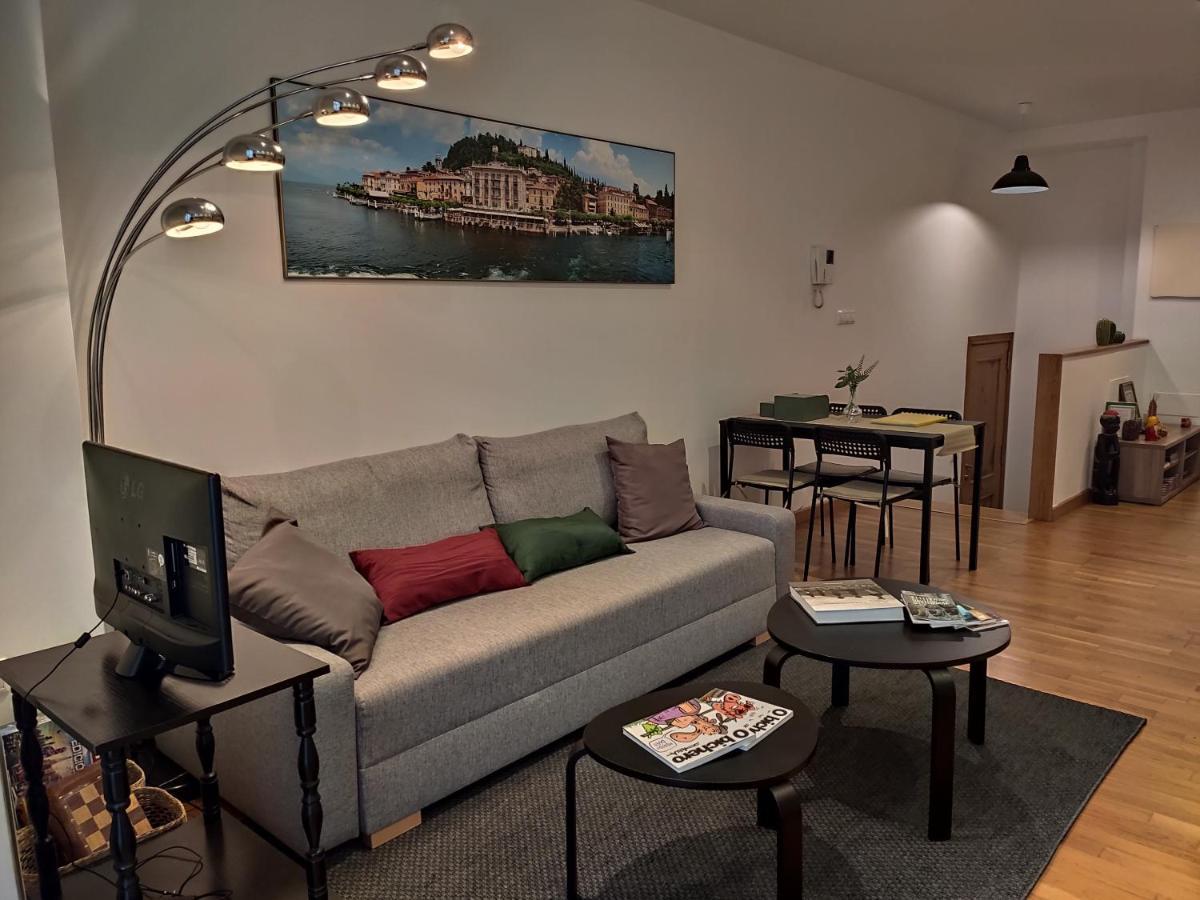 Appartamento Apartamento detrás de María Pita- Ciudad Vieja La Coruña Esterno foto